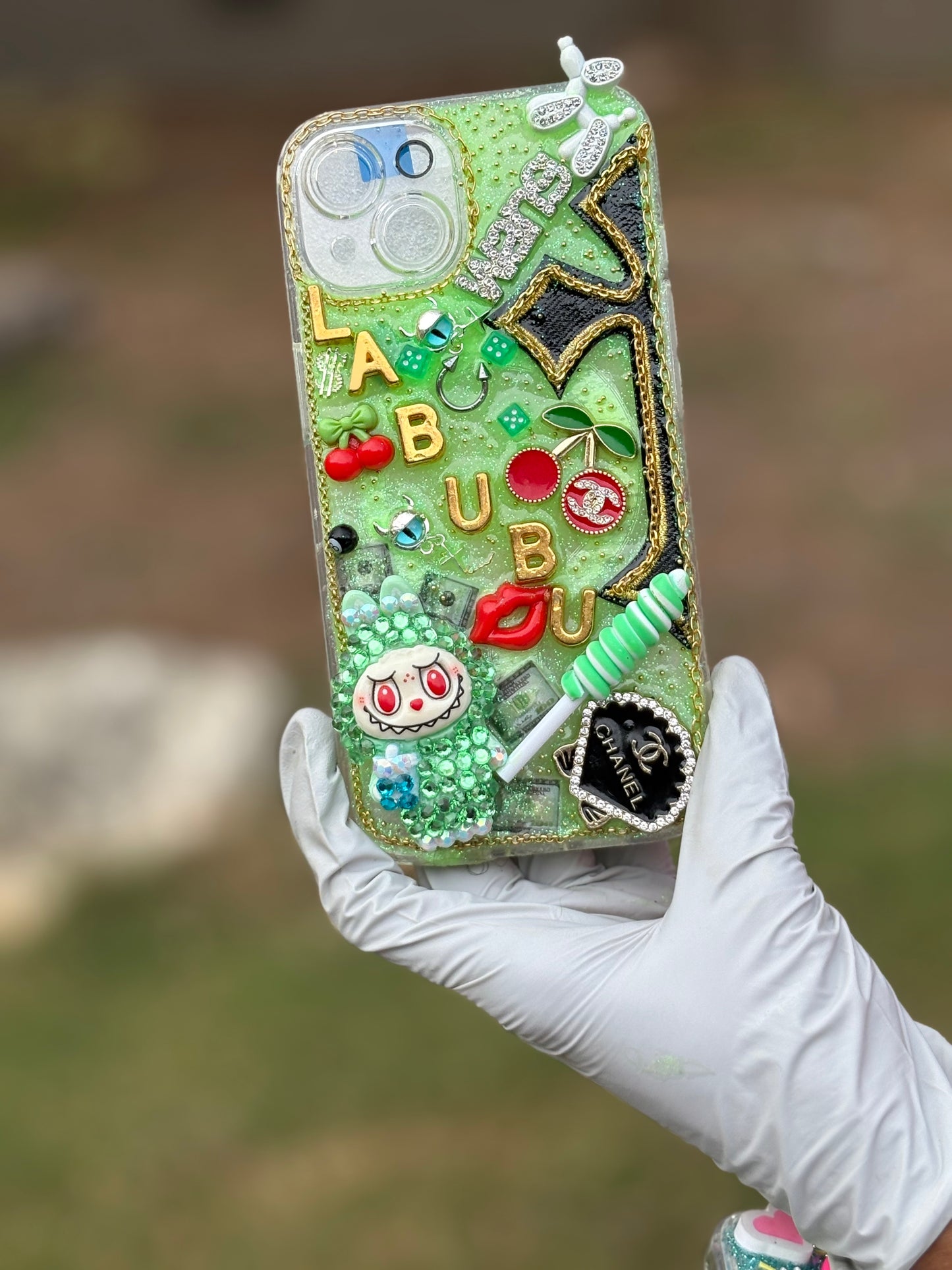 IPhone 13,14 Labubu Glow Case💚