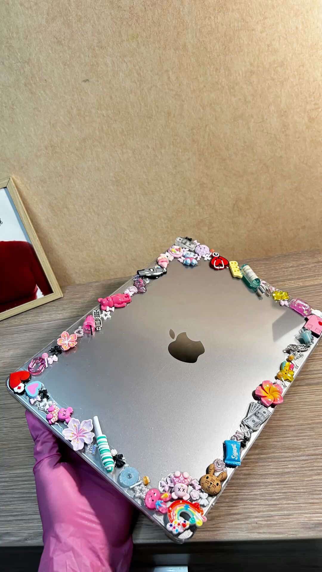 Custom MacBook Case💻💗🥂